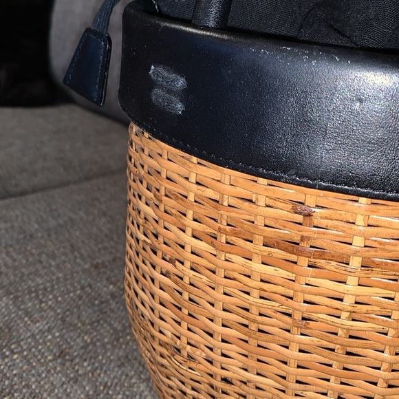 BNWOT Barr + Barr Wicker Bucket Bag - Picture 2 of 9